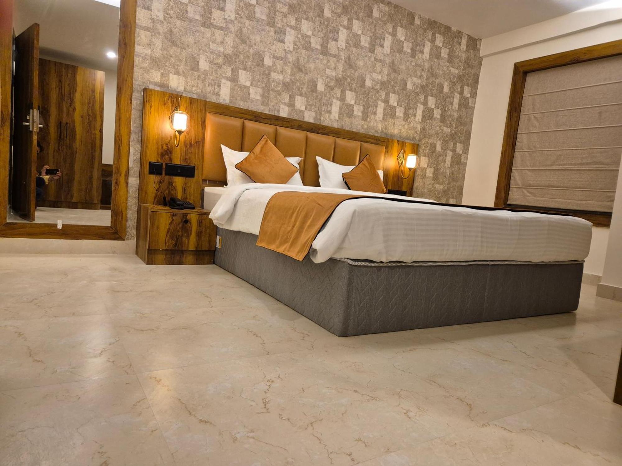 Hotel Orange 부바네스 외부 사진