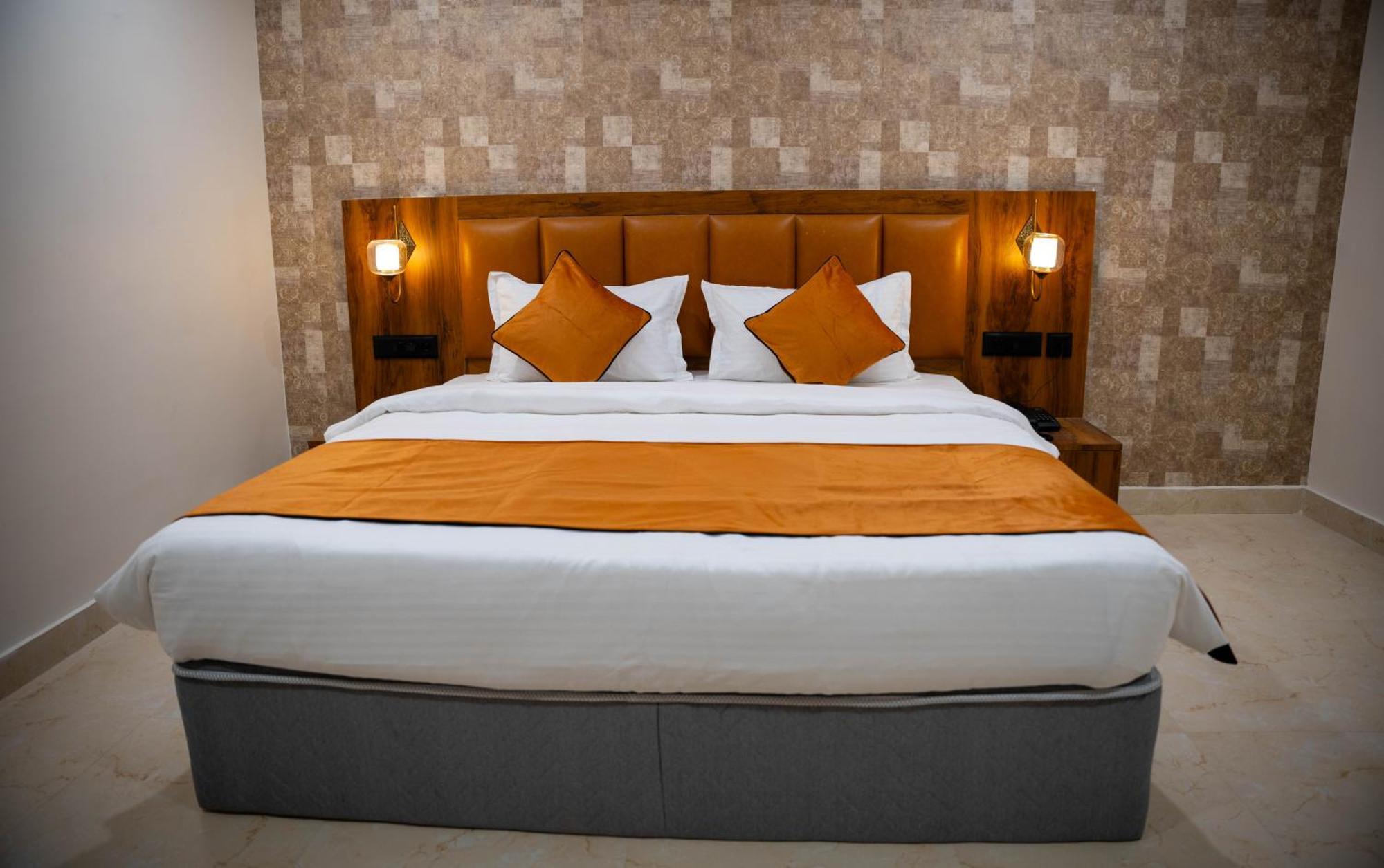 Hotel Orange 부바네스 외부 사진