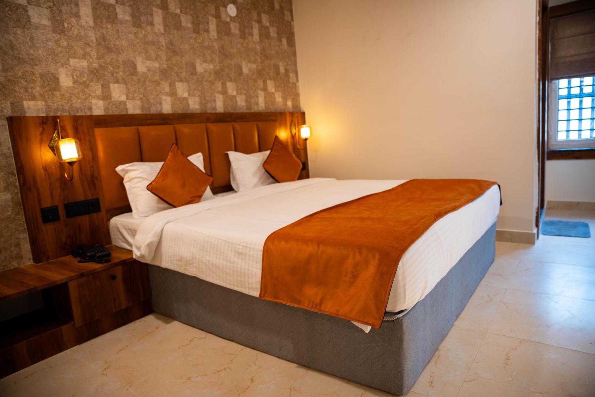 Hotel Orange 부바네스 외부 사진