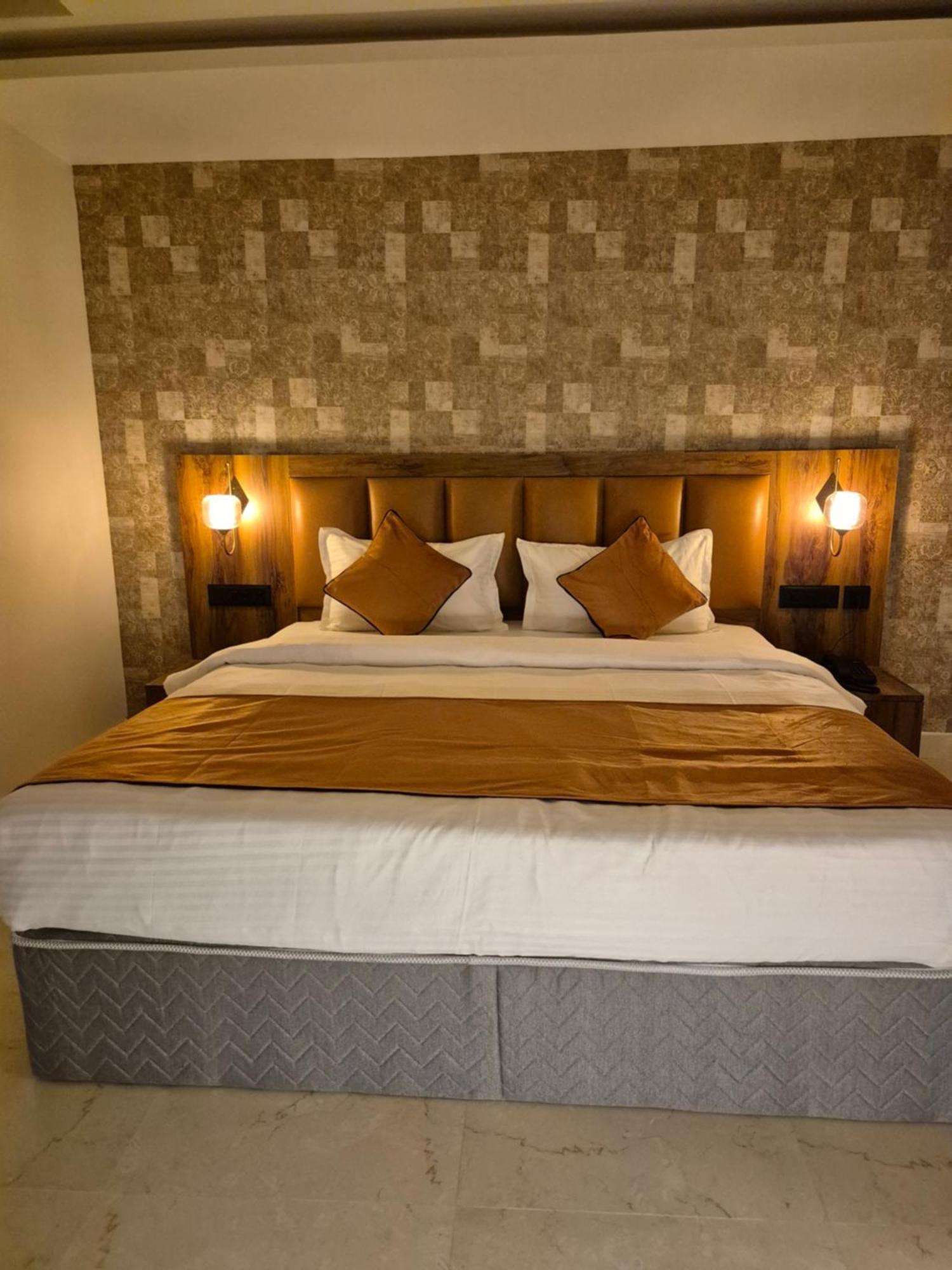 Hotel Orange 부바네스 외부 사진