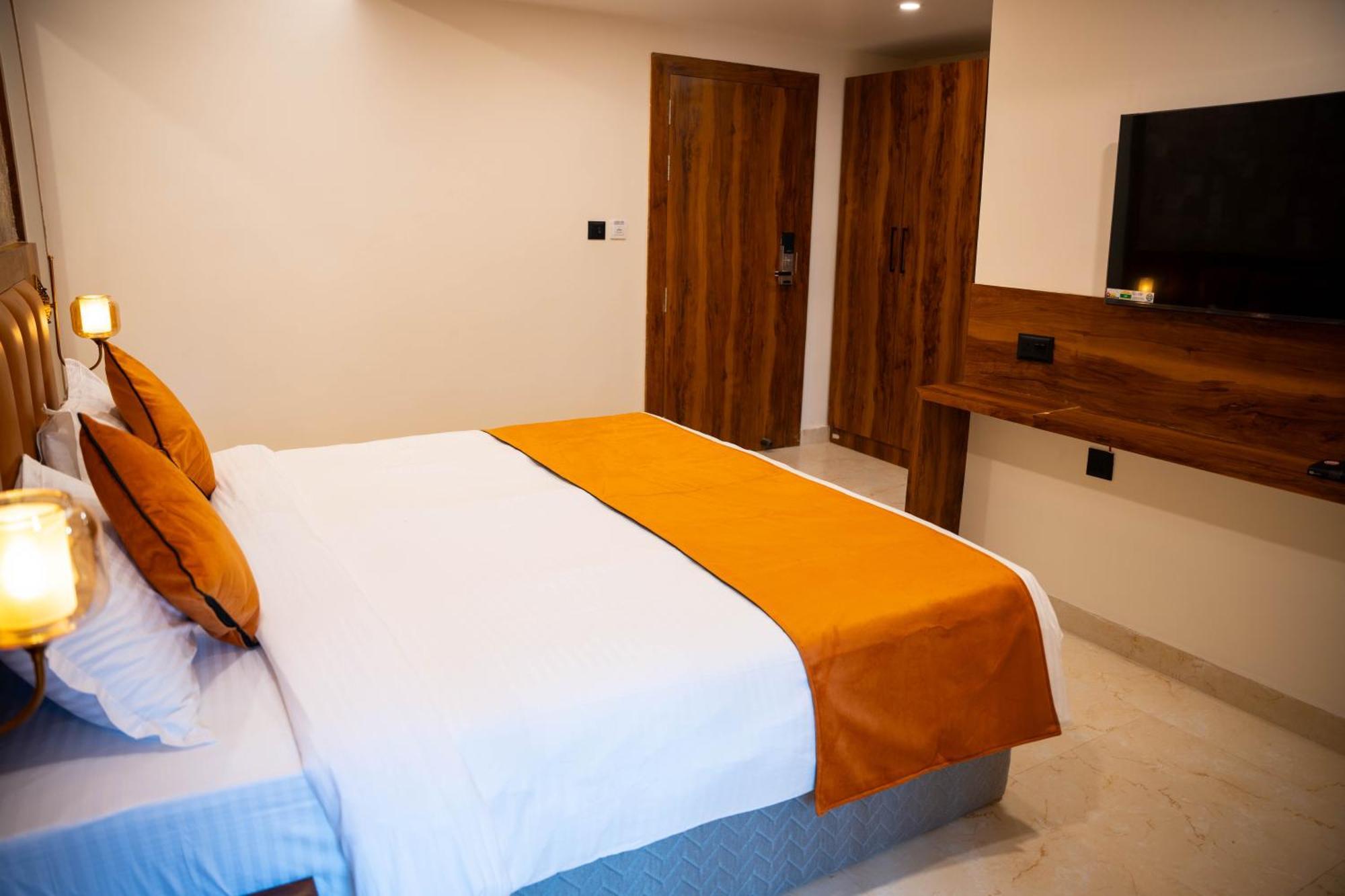 Hotel Orange 부바네스 외부 사진