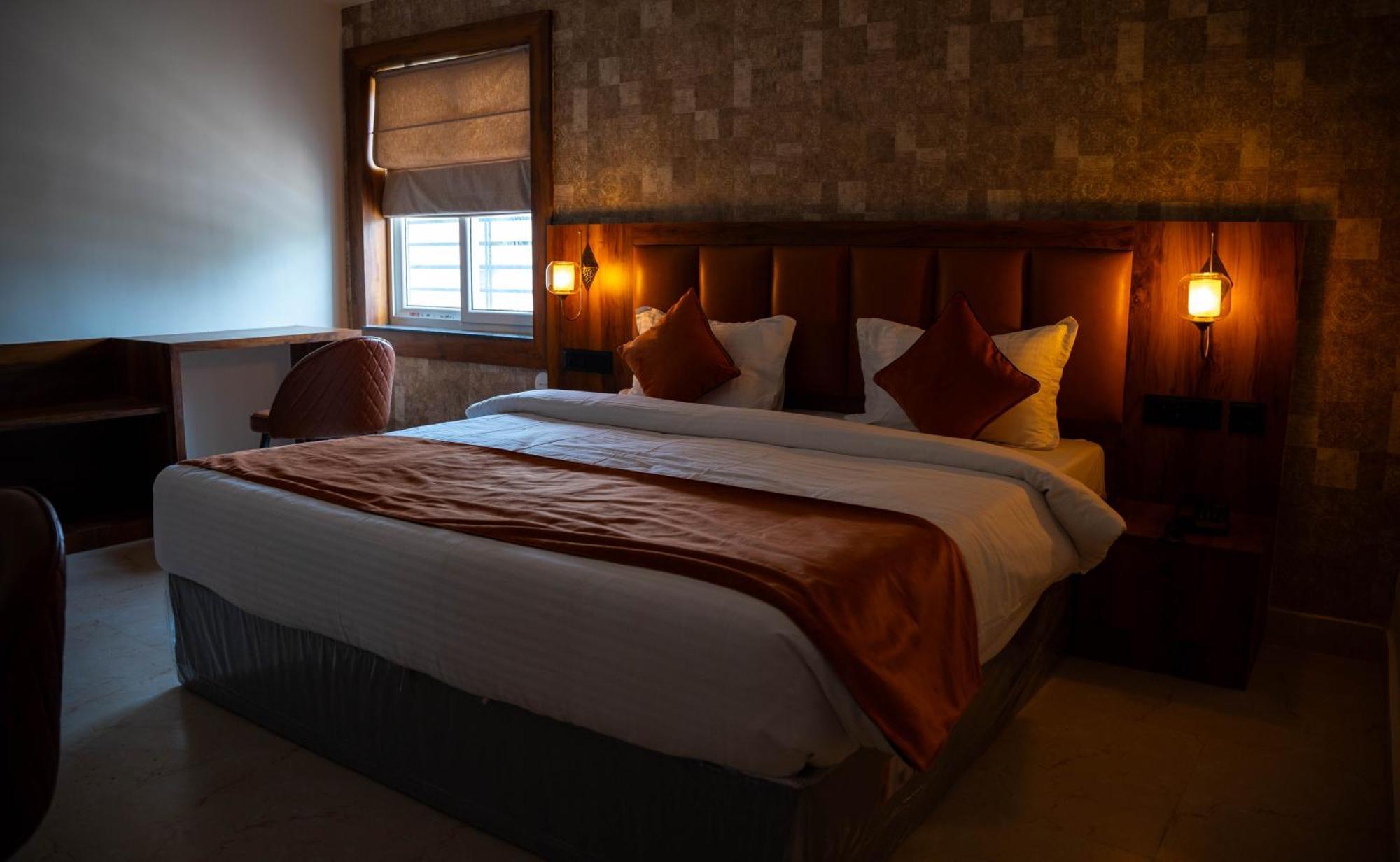 Hotel Orange 부바네스 외부 사진