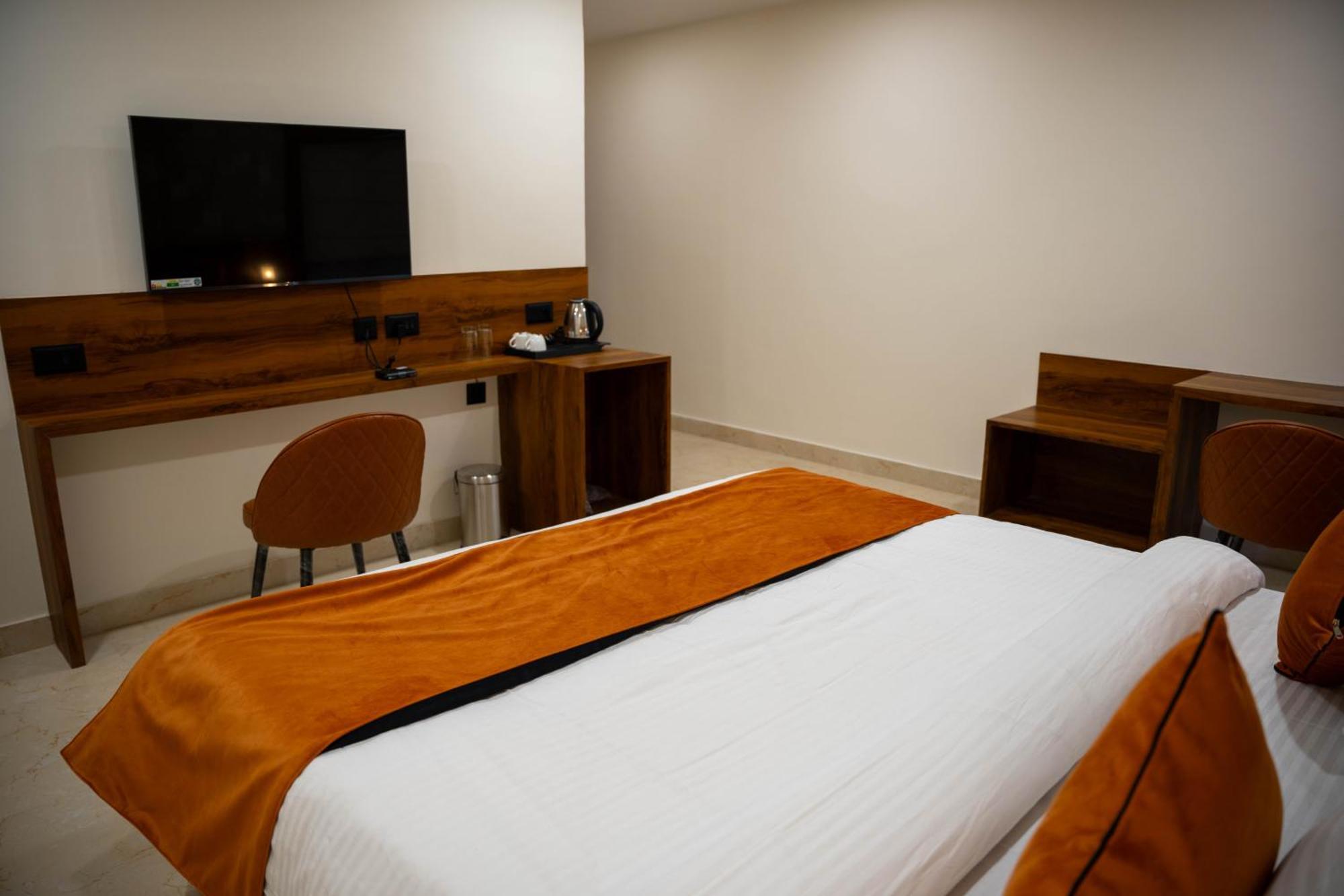 Hotel Orange 부바네스 외부 사진